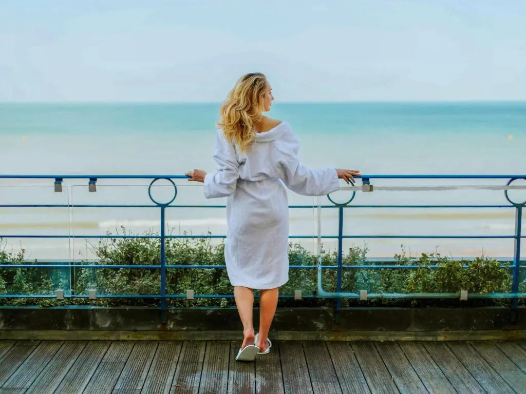 Classic Double room with sea view (full double bed)