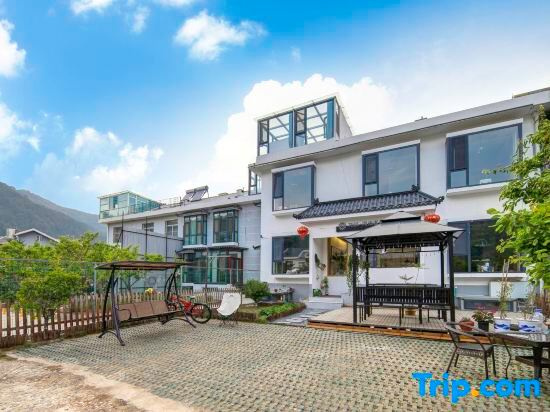 Floral Hotel·Huazhu Tongfu Inn (Mount Wutai Scenic Spot Store)
