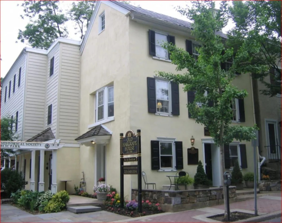 Hargrave House B & B