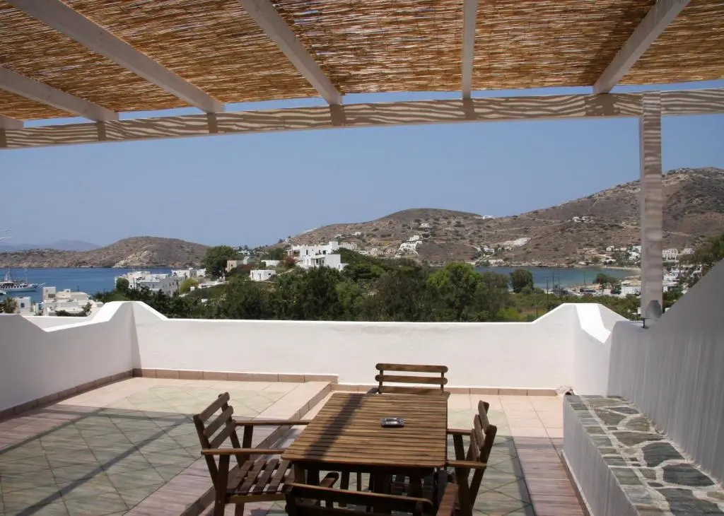 2 Bedrooms Apartment with sea view