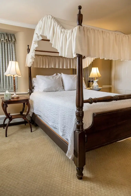 Plumsteadville Inn by null