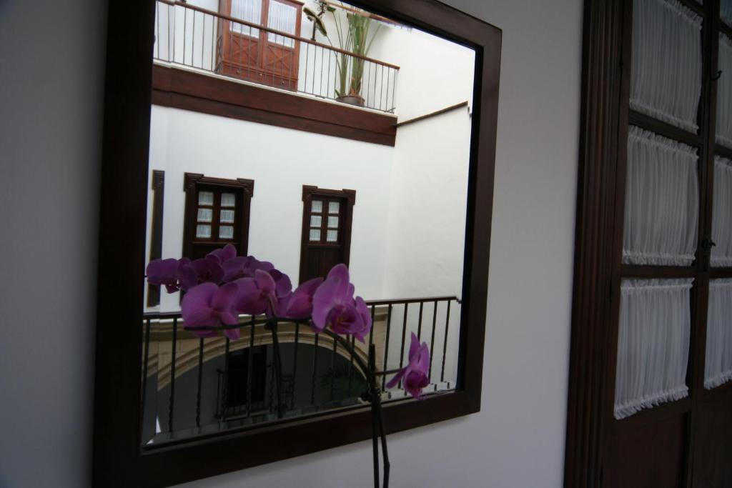 Palacio San Bartolome by null