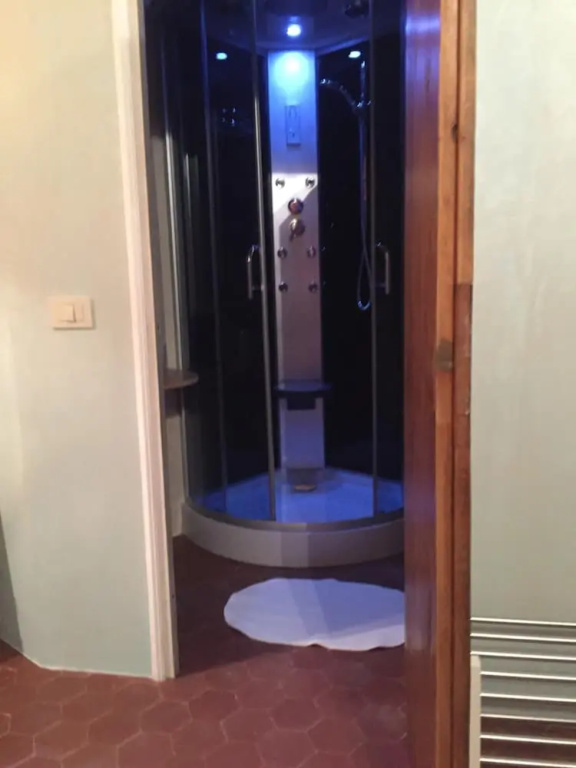 Deluxe Double room with garden view (full double bed)