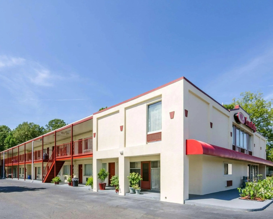 Economy Inn