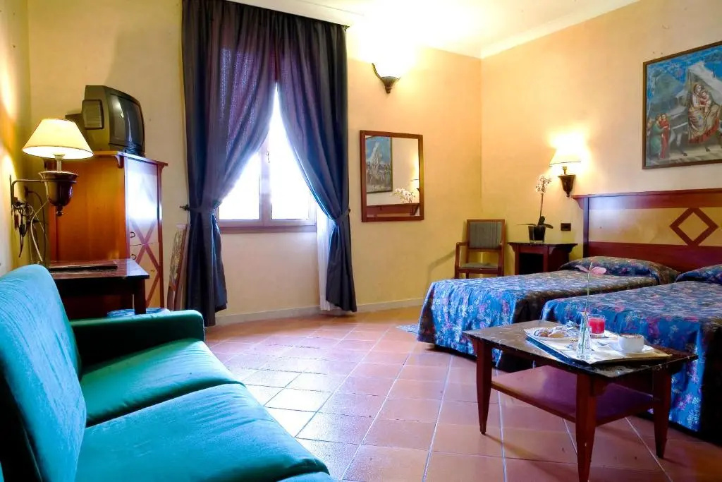 Corona D'italia - Chambres