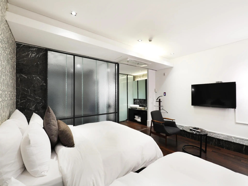 Premium Double room (twin beds)