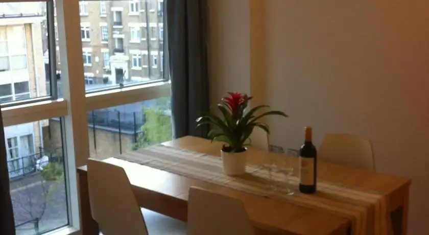 D Collection@ London Bridge Apartments