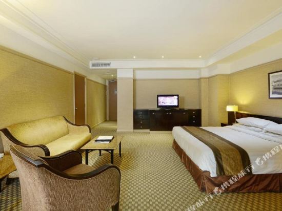 Pacific Regency Hotel Suites