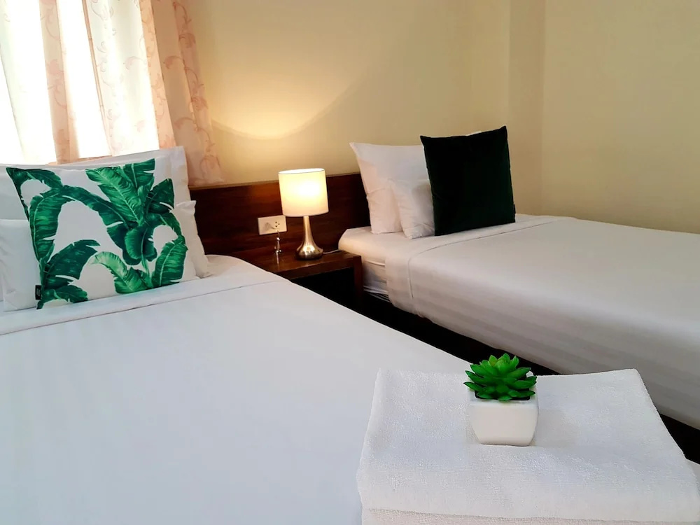 Standard Double room with balcony (full double bed)
