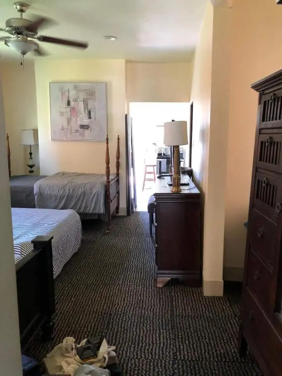 1/F 2 bed rooms