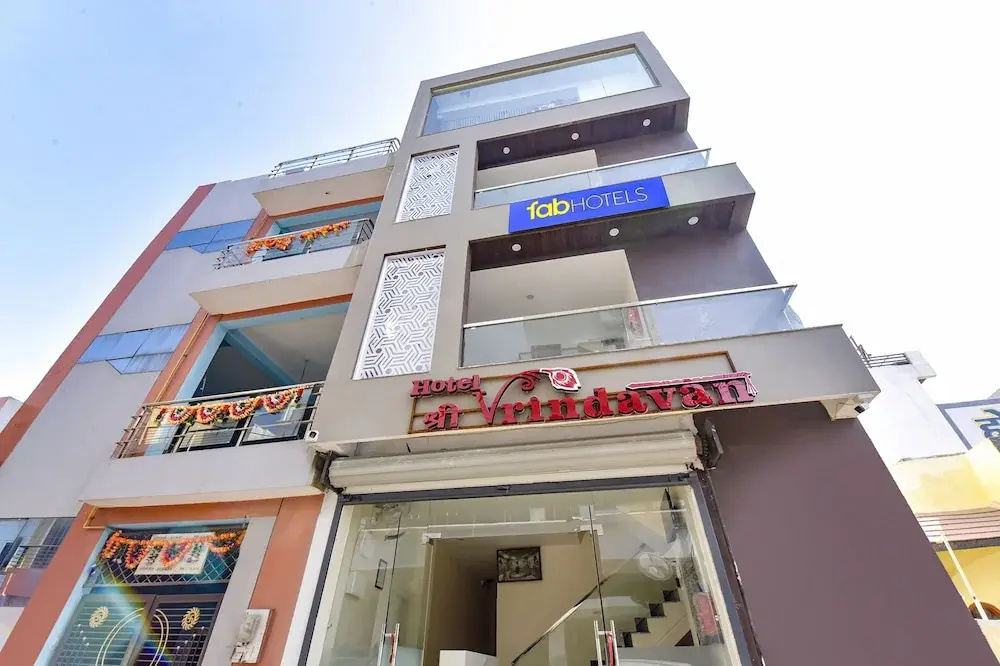 Fabhotel Shree Vrindavan
