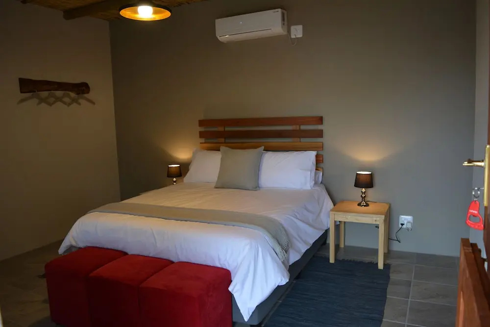 Standard Double room with balcony (full double bed)