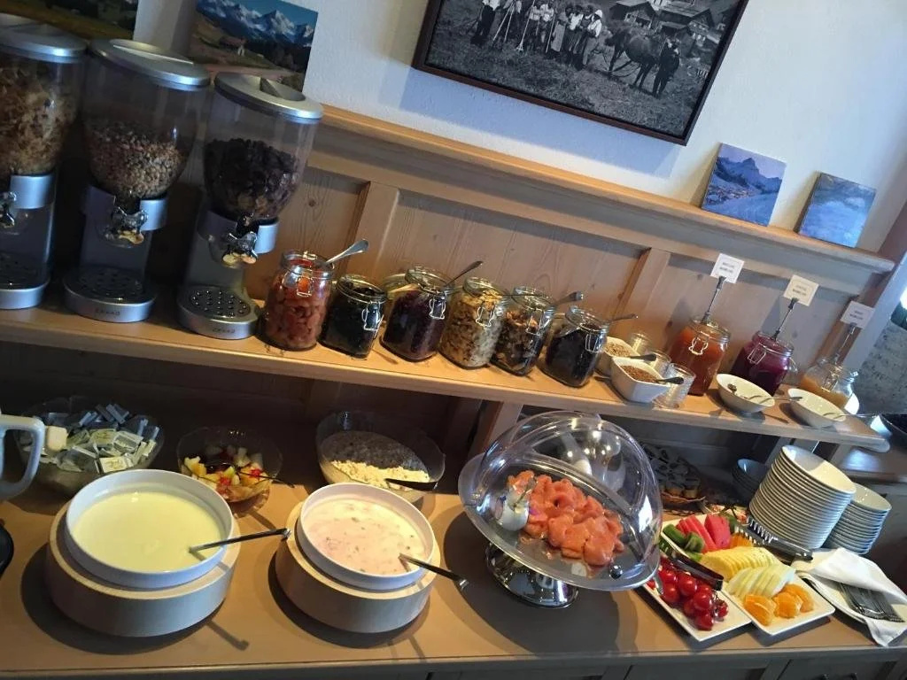 Food & Beverage