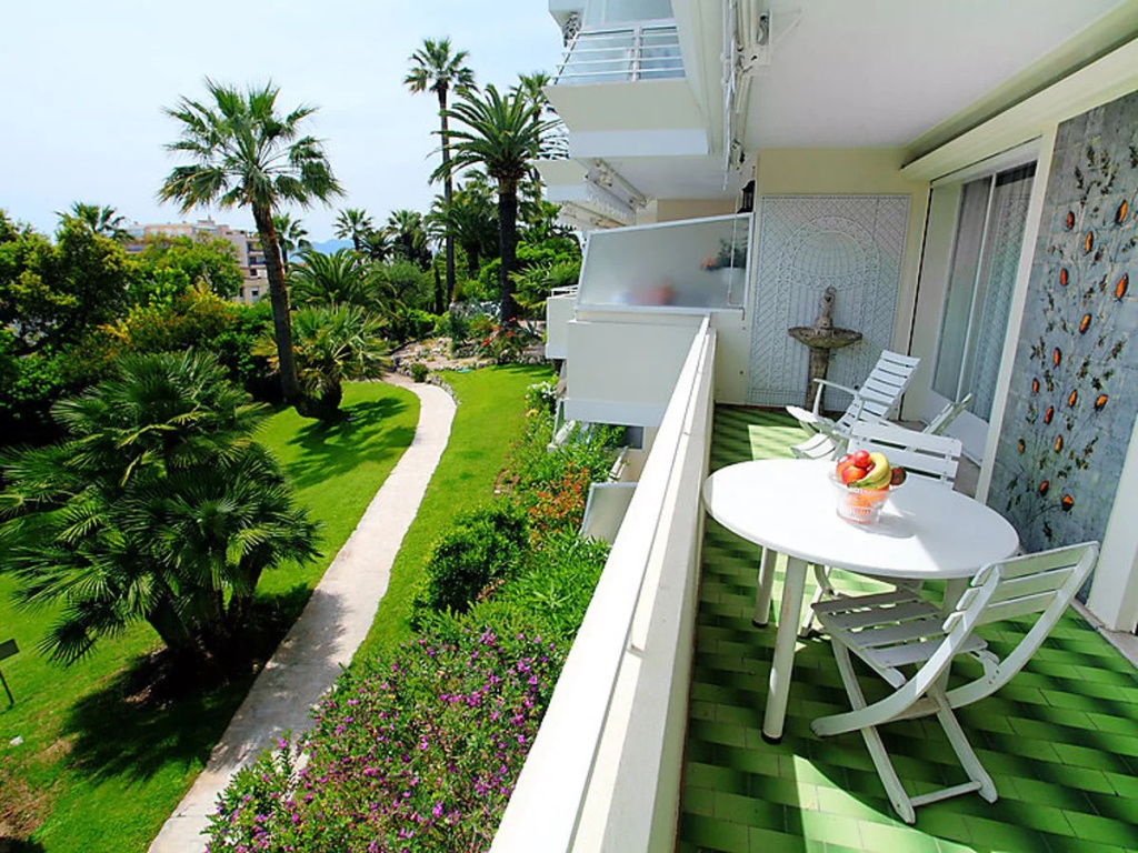 Balcony & Terrace