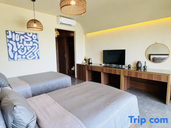 Deluxe Double room with sea view (twin beds)