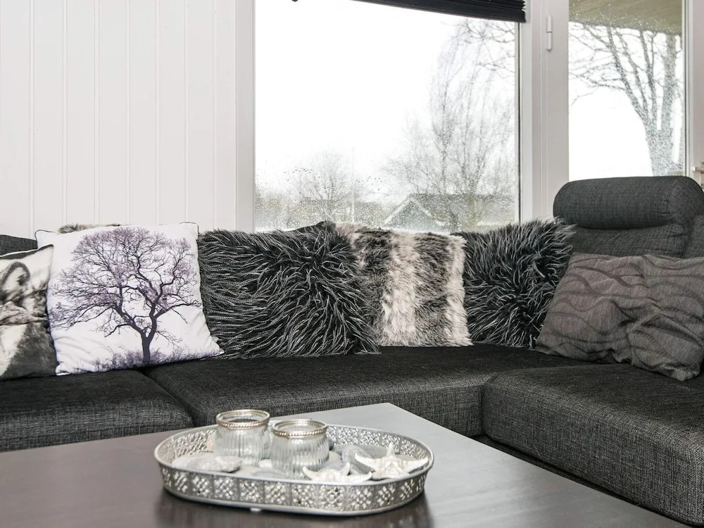 6 Person Holiday Home In Glesborg