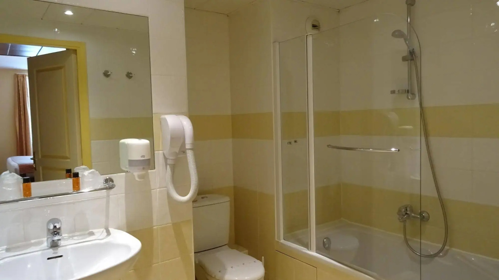 Hotel photo 7