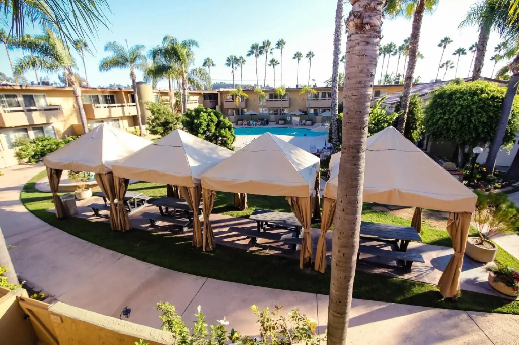 Hotel photo 12