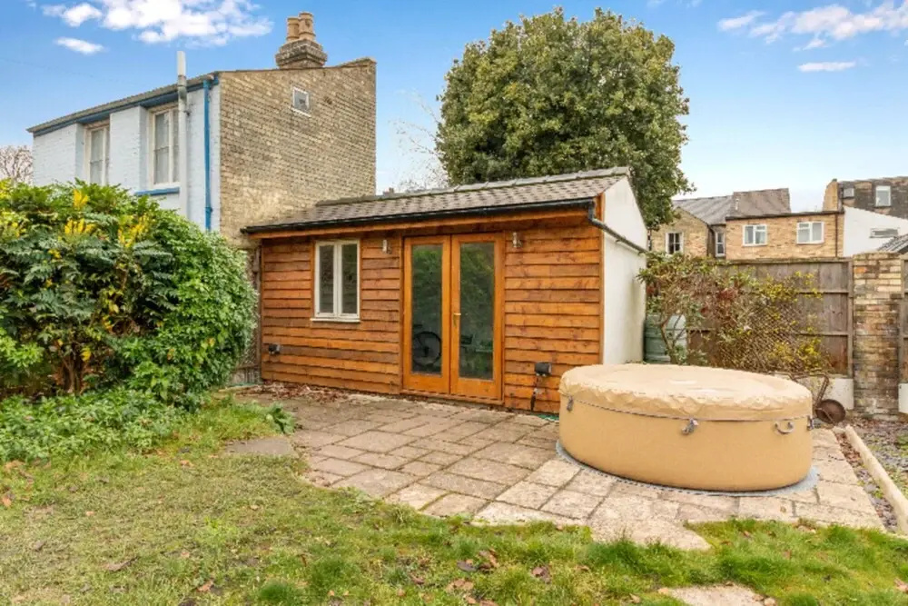 The River Cam Escape - 5bdr With Private Pond & Garden