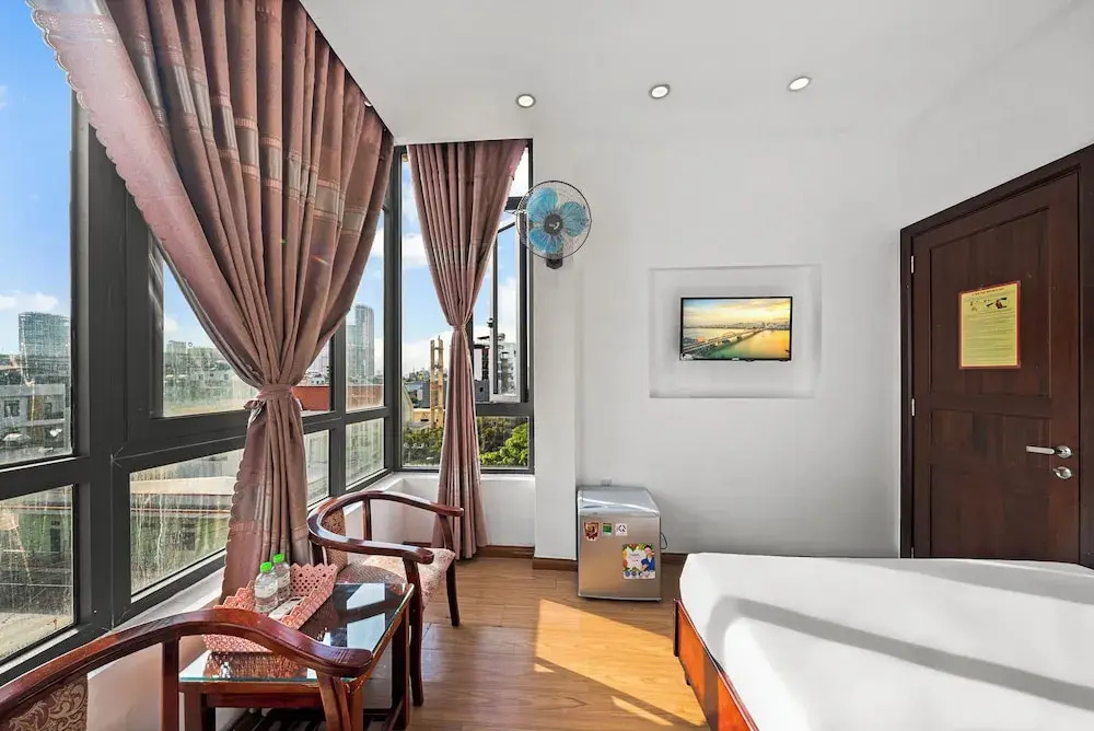 Kis Hotel & Apartment