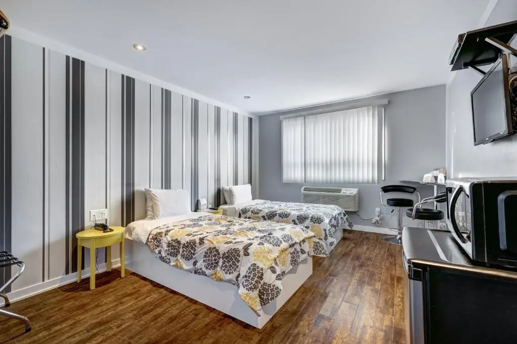 Standard Double room (twin beds)