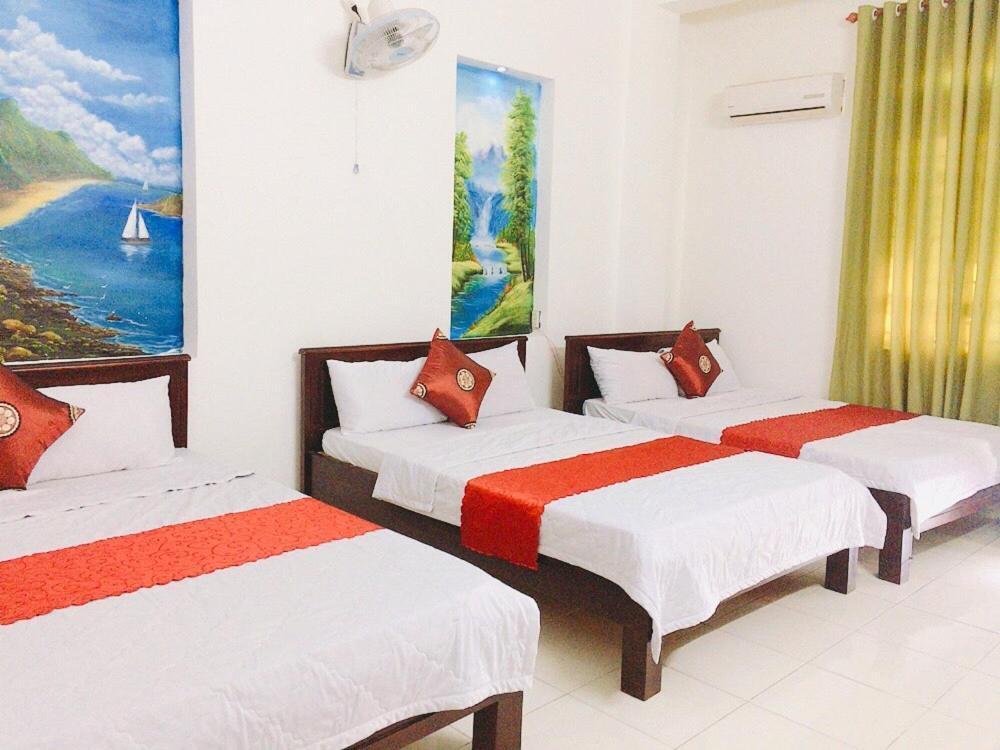 Семейный номер Standard с балконом в Duc Trong Hotel