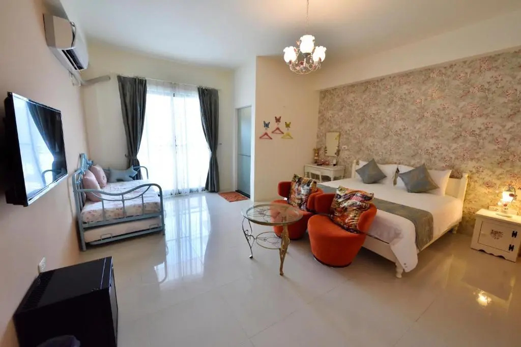 Standard Double room with view (full double bed)