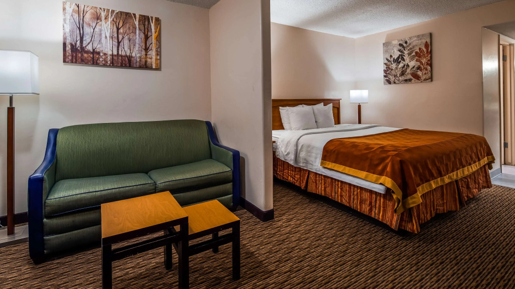 Double Suite (full double bed)