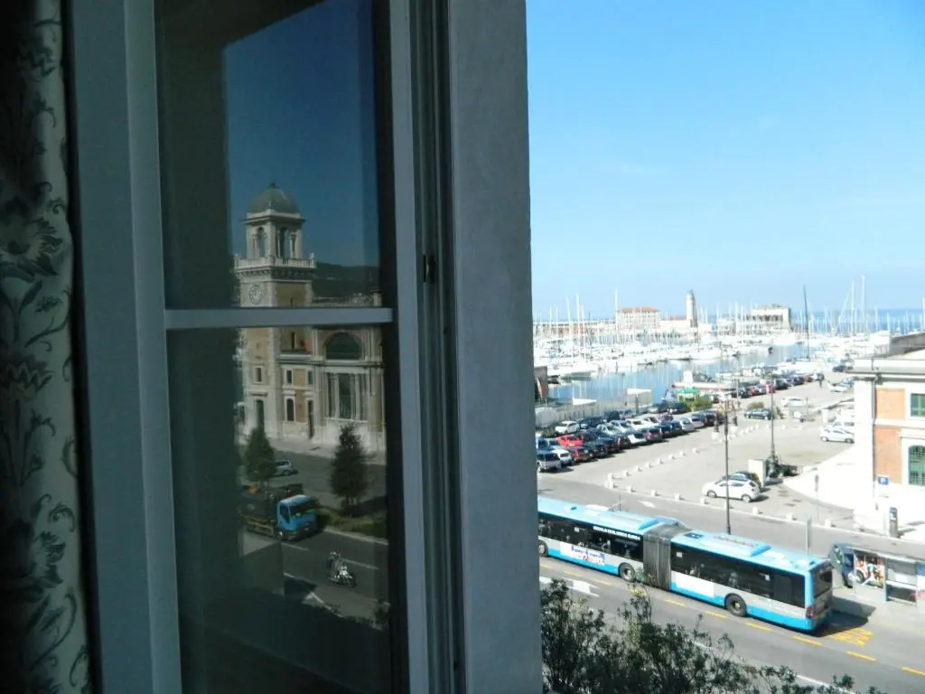 Studio with sea view