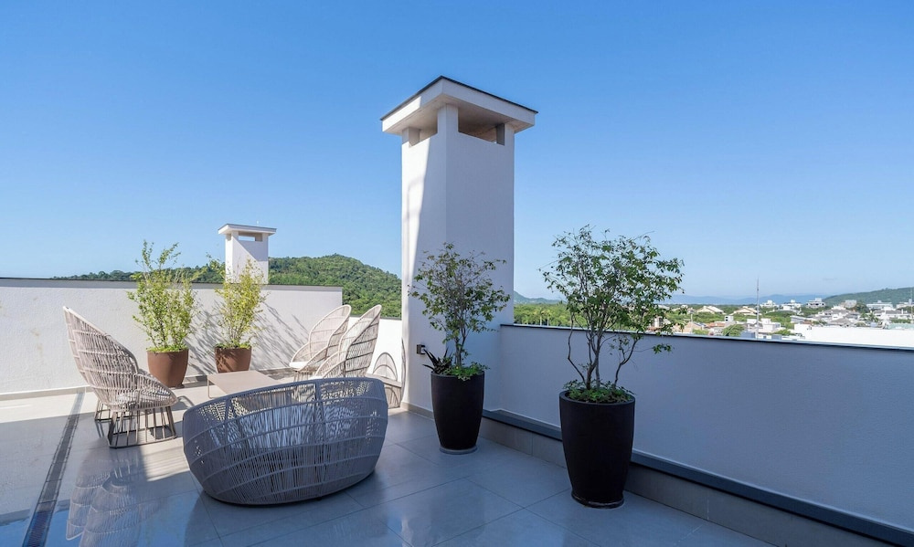 Ap in a Condominium With gym in Jurere Vox0210