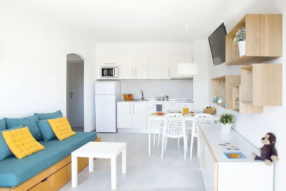 2 Bedrooms Apartment with balcony