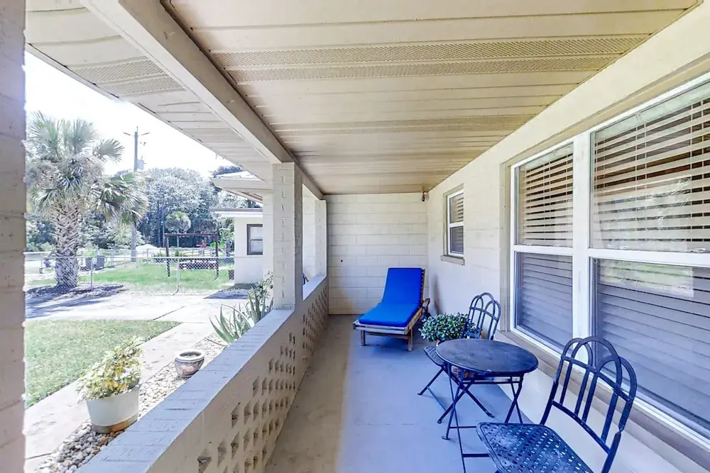 Home Near the Beach & Golf With Inviting Patio, Fireplace, AC, & Washer/dryer