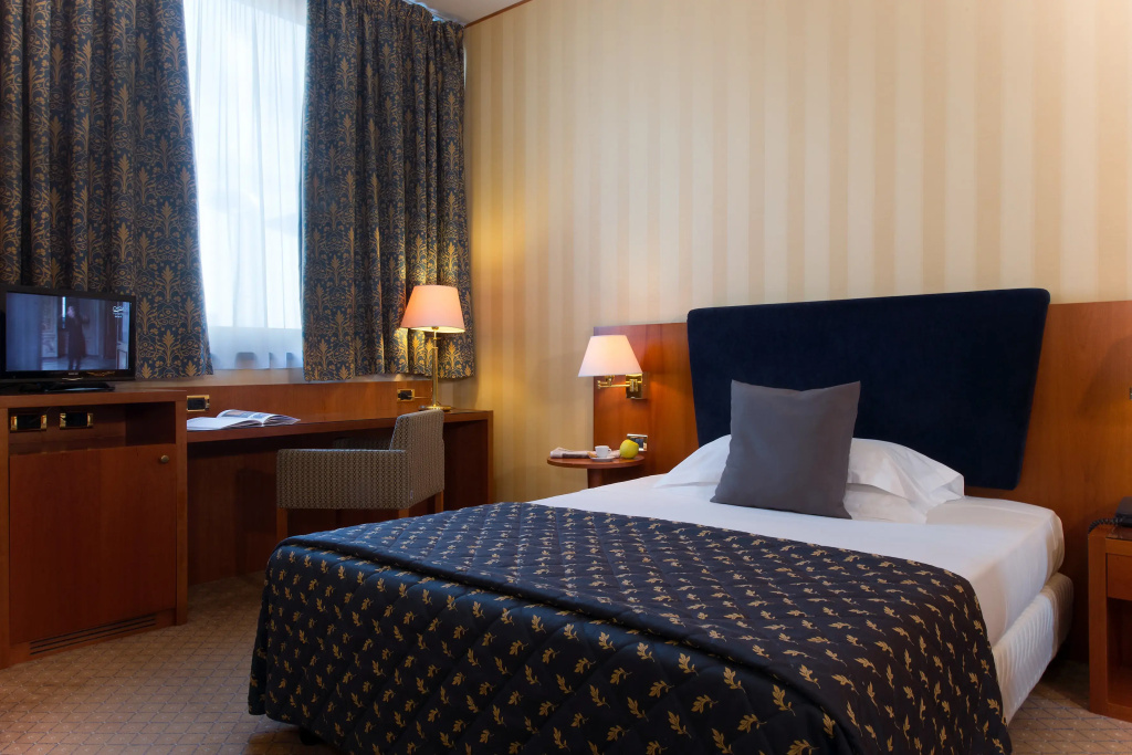Hotel photo 11