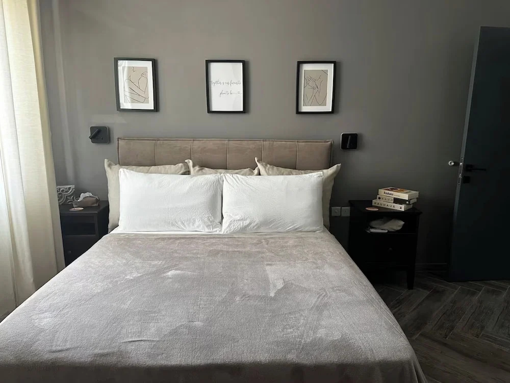 Luxury 3BR Escape - Pools and Gardens