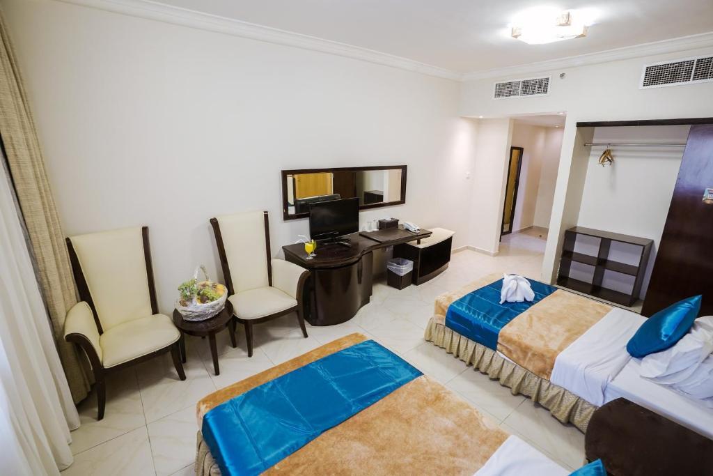 Crystal Plaza Hotel