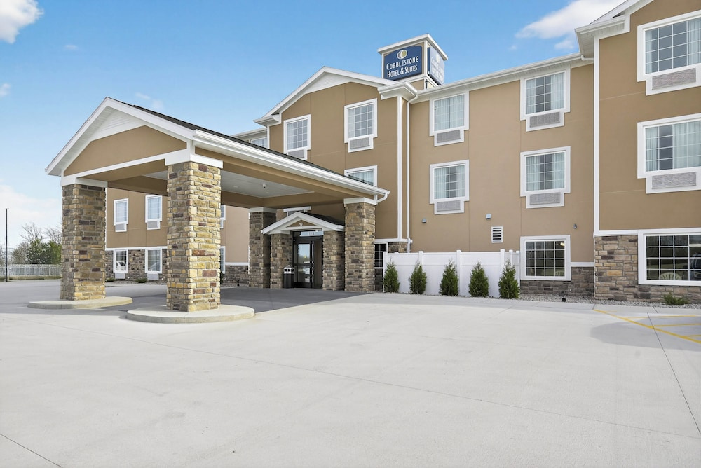Cobblestone Hotel & Suites - Eaton