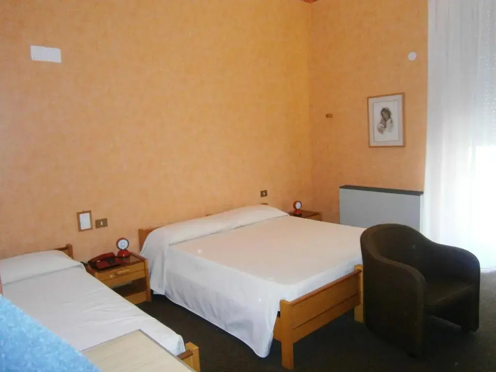 Hotel Corona - Chambres