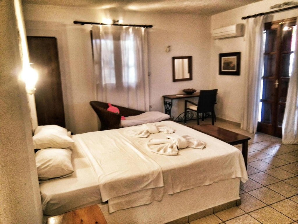 Naxos Summerland resort