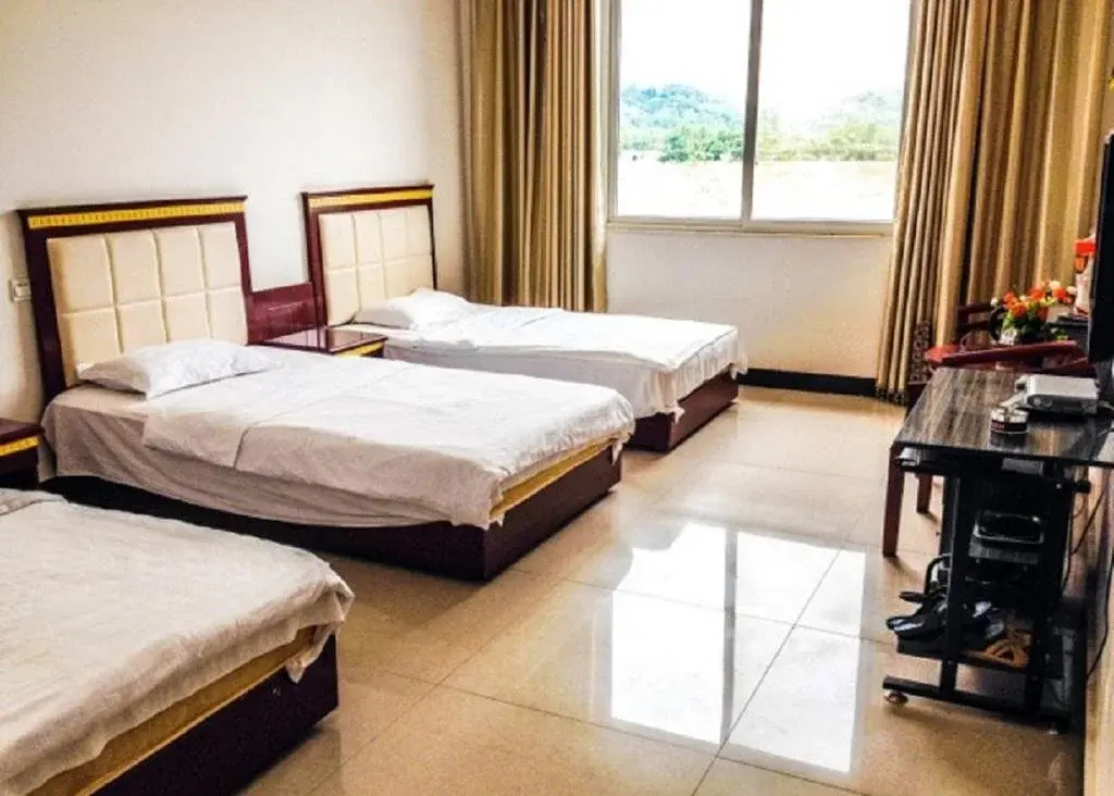 Taijun Business Hotel Leshan