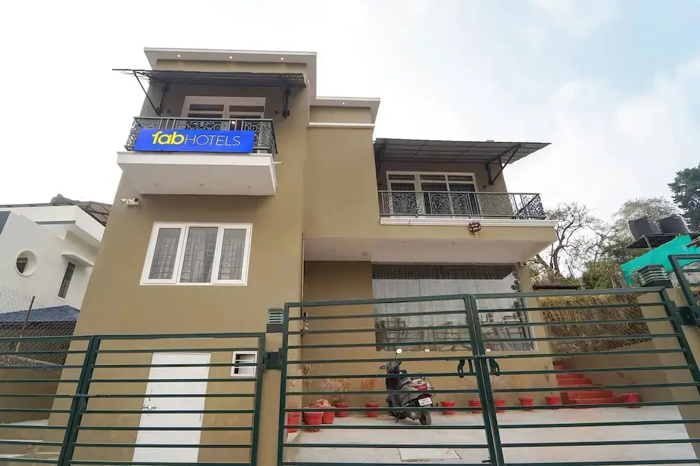 Fabhotel Hn Pear View Stays