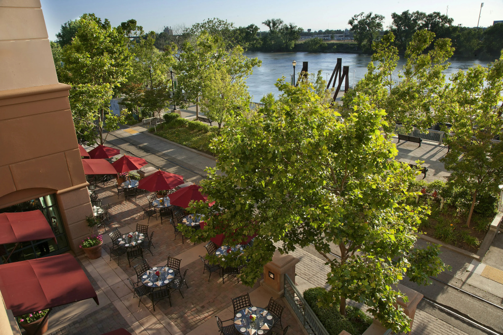 Embassy Suites by Hilton Sacramento Riverfront Promenade - Général