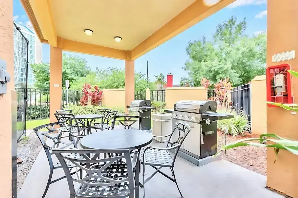 1BR Apartment Near Disney w Pool, Hot Tub, Arcade