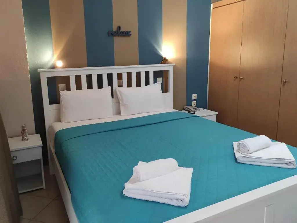 Economy Double Basement room (full double bed)