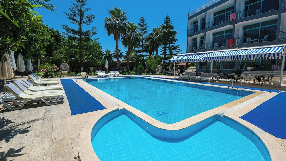 Hotel photo 12