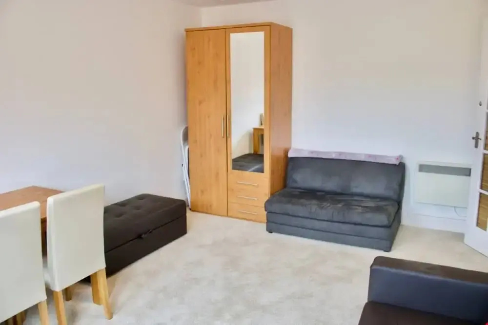 2 Bedroom Apartment Near Centre Of The City