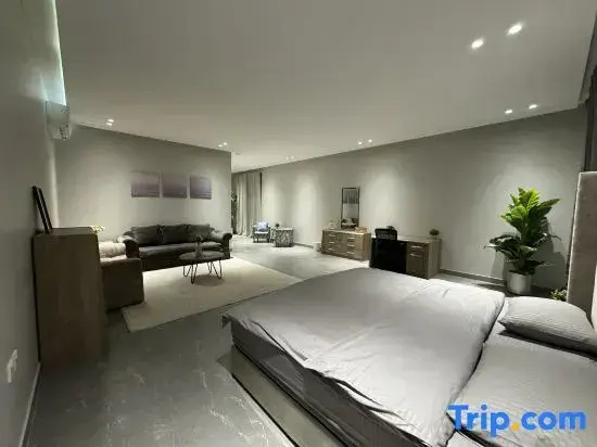 Luxury Suite