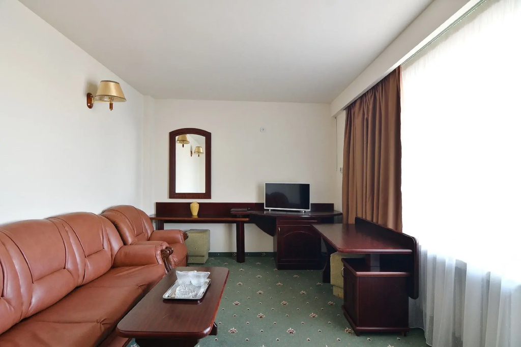 Lobby & Reception