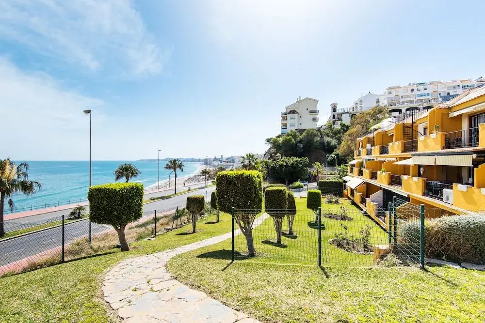 RentAndHomes Carvajal Playa