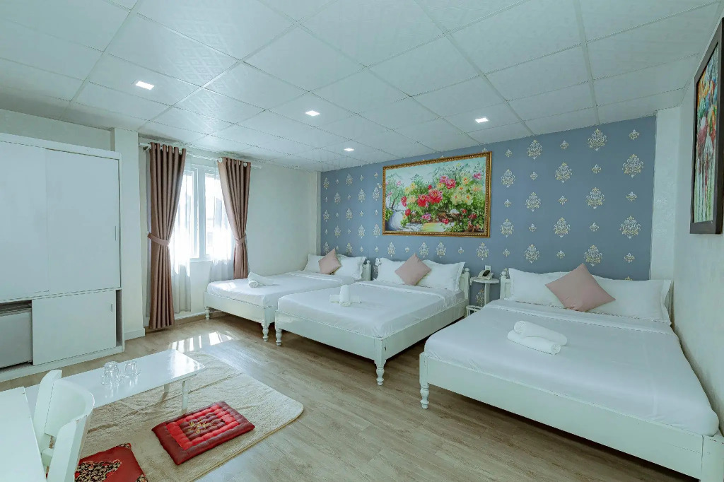 Ken's Backpackers Hotel by null