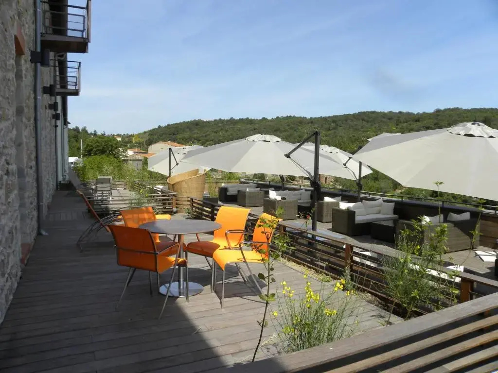 Domaine Riberach – Hôtel 4* - Restaurant gastronomique - Spa - Piscine - Vignoble - Chambres